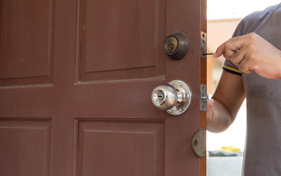 ouverture de porte claquée serrurier Montesson