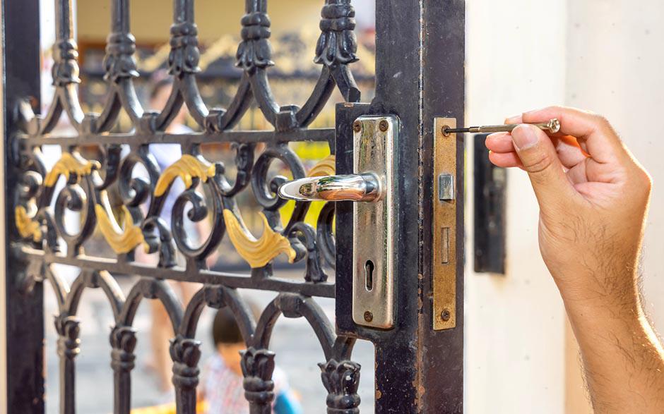 comment ouvrir une porte sans clé Maisons-Alfort